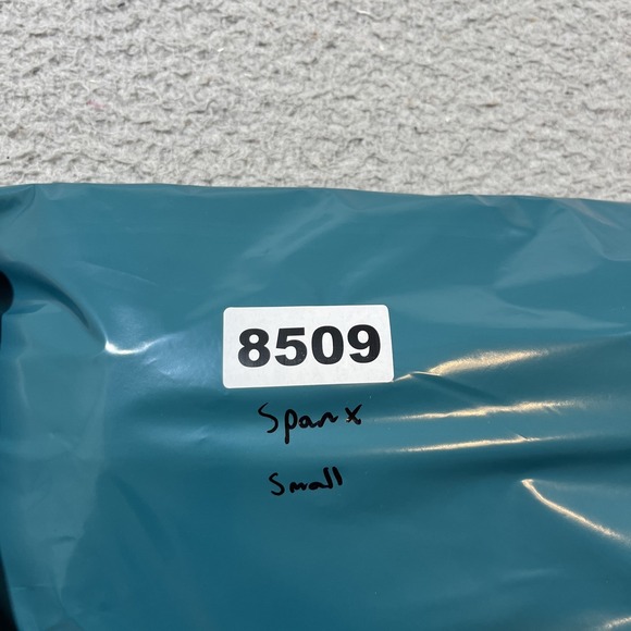 Spanx Women's Small The Perfect Black Pant Kick Flare Pants Workwear Career - Picture 10 of 10